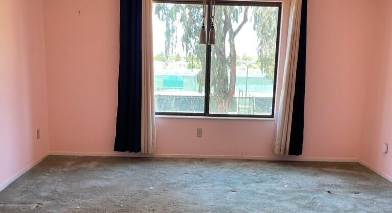Same bedroom cleared after cleanout